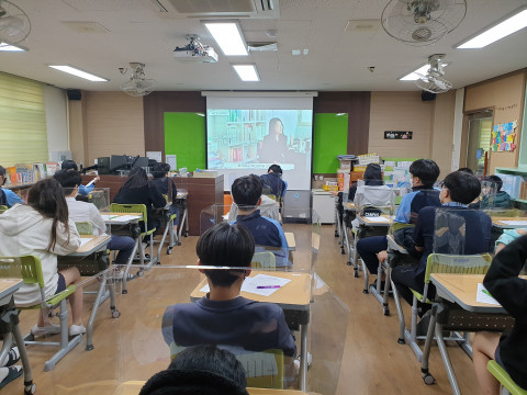 [사진출처=서울시립청소년미래진로센터-하자센터]신청학교 수업 장면 